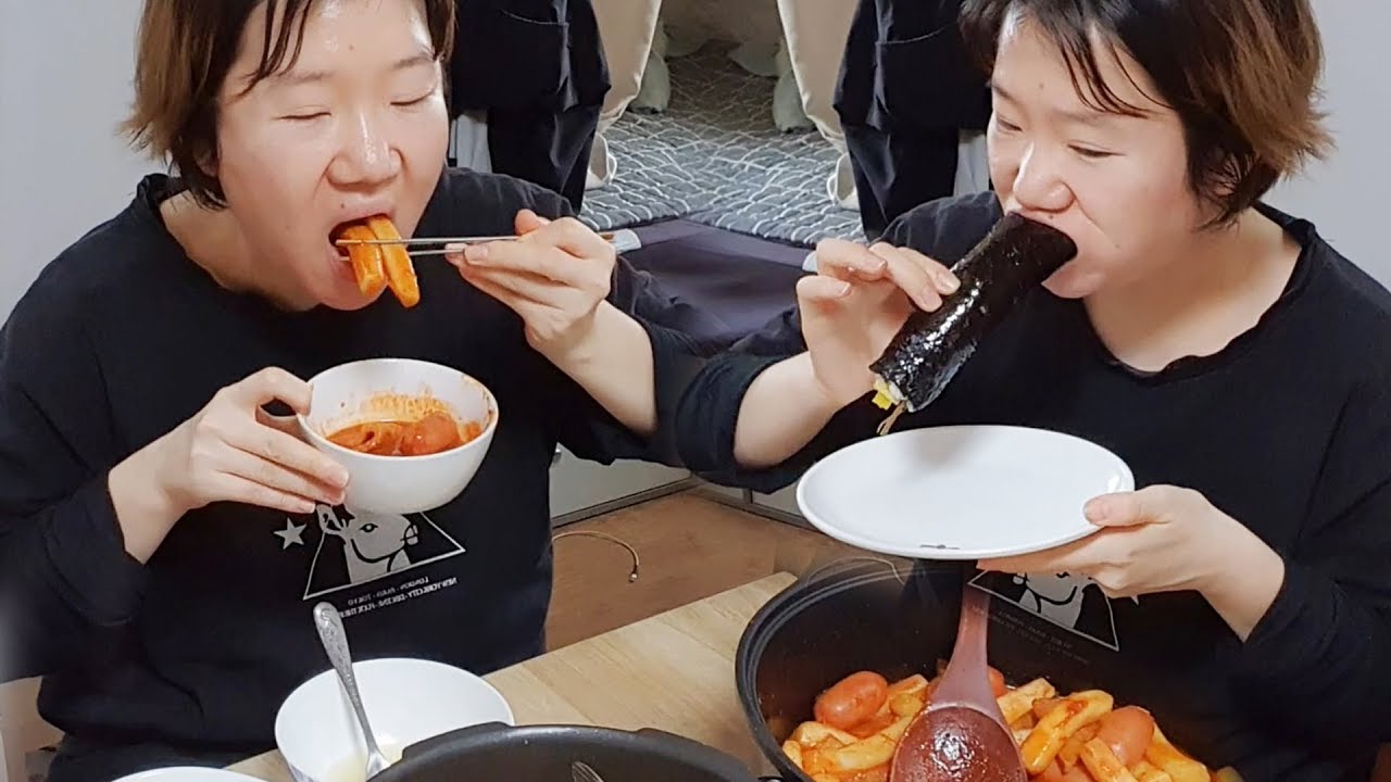 [먹방 브이로그] 덕선이 엄마 뺨치는 집밥 (떡볶이,김밥, 어묵국, 잔치국수,비빔국수,김치볶음밥, 약밥,마트 식품, 치킨, 피자  MUCKBANG VLOG
