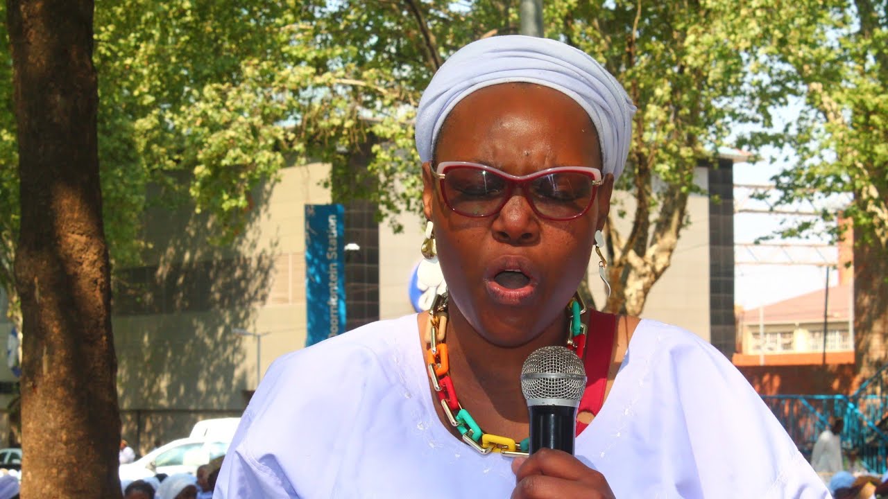 14Sept2024 uvuswe Ushembe uThingo Lwenkosazana kade esehambile emhlabeni ethwetshuliwe Sandanezwe