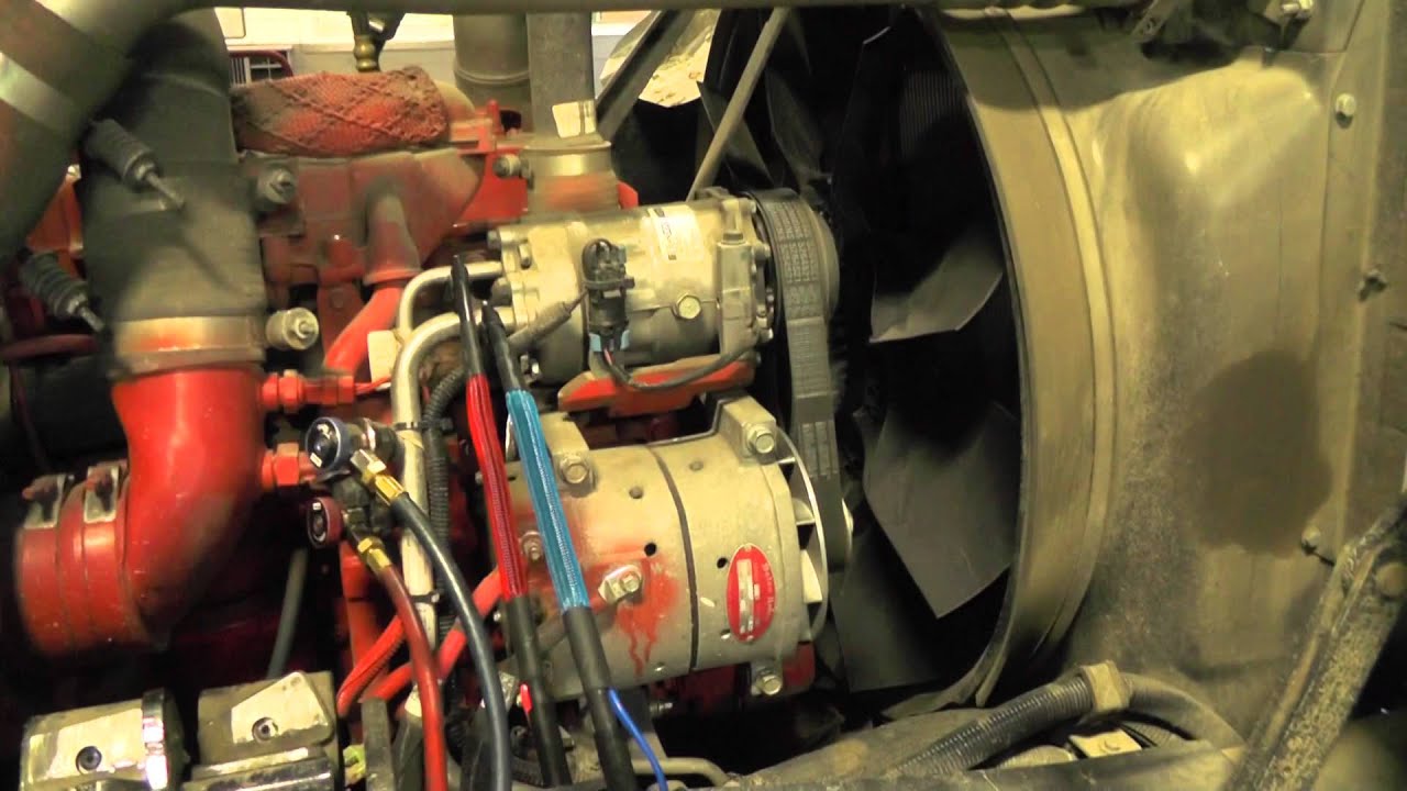 MACK Garbage Truck Natural Gas Engine Starting