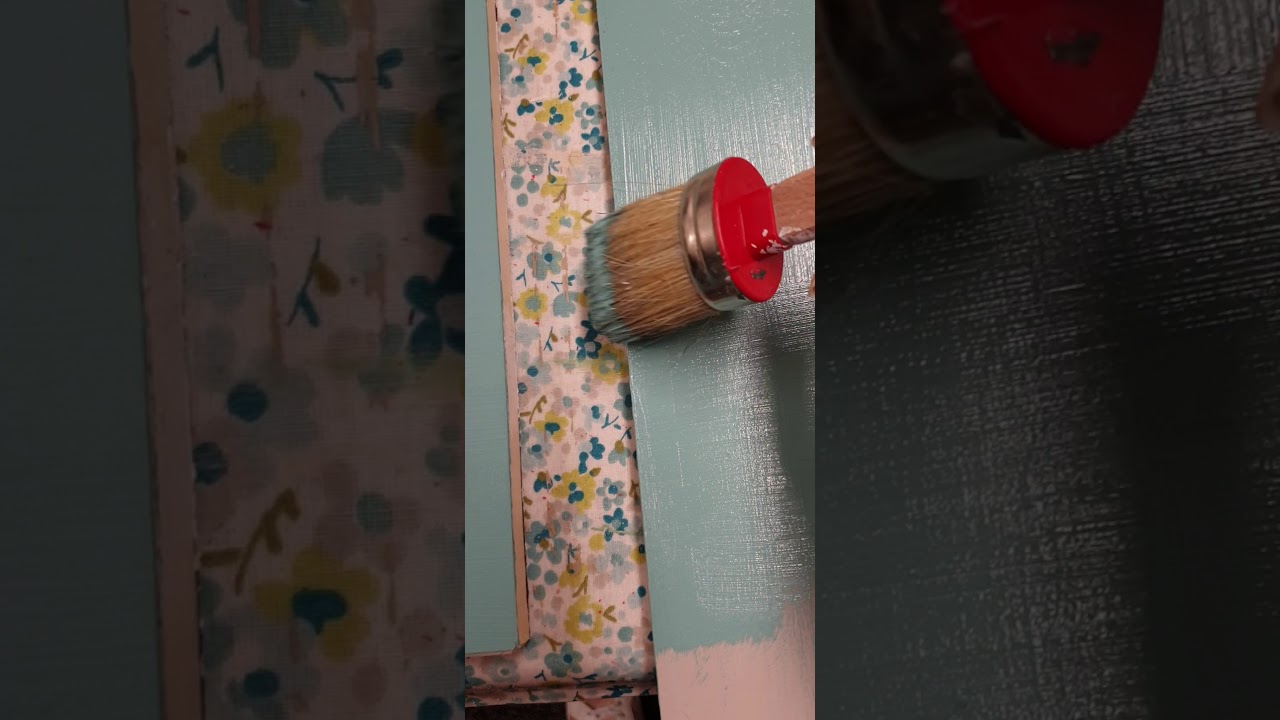 How to reduce brush strokes with chalk paint