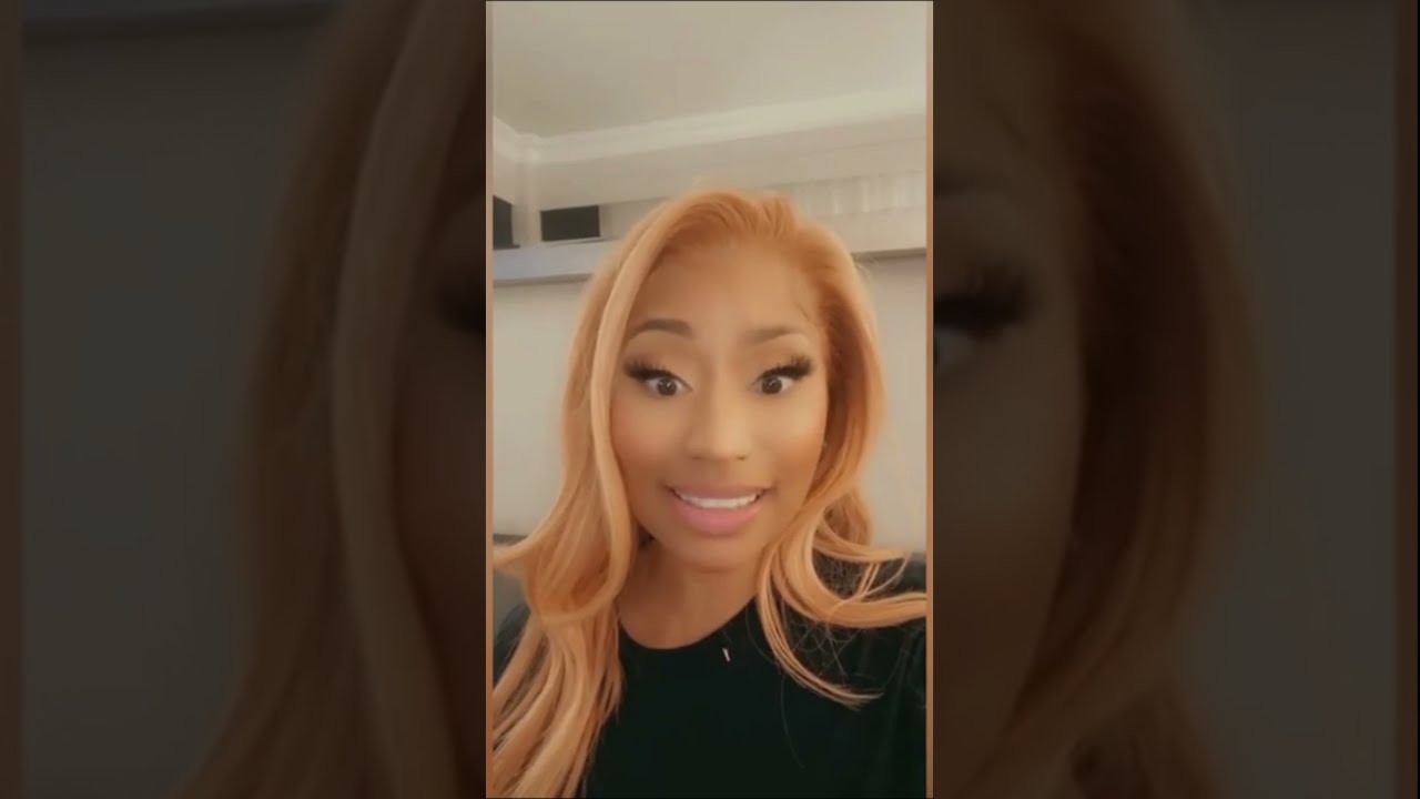 Nicki Minaj goes off 