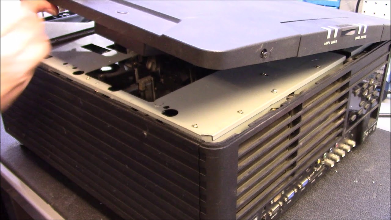 Christie DHD670-E Repair Cleaning Part1