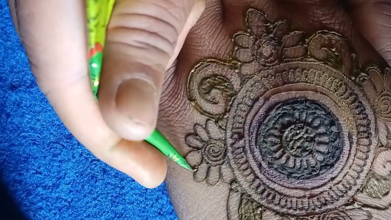 Easy mehendi designs,round,back hand mehendi designs, ceremony designs, simple mehendi designs.