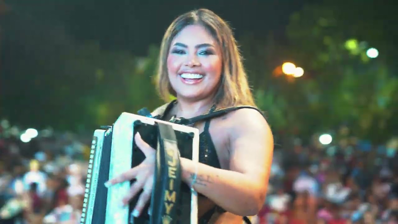 LA FALDA (EN VIVO) (MARIA CAMILA RUZ & JEIMY ARRIETA)