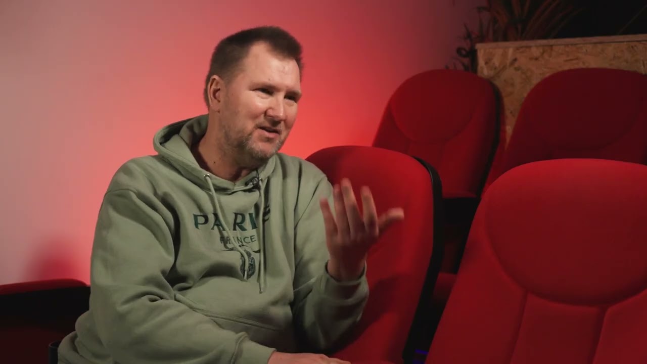 [Marketing Report TV] Bas Vlugt in gesprek met Robrecht Stoekenbroek | Being There