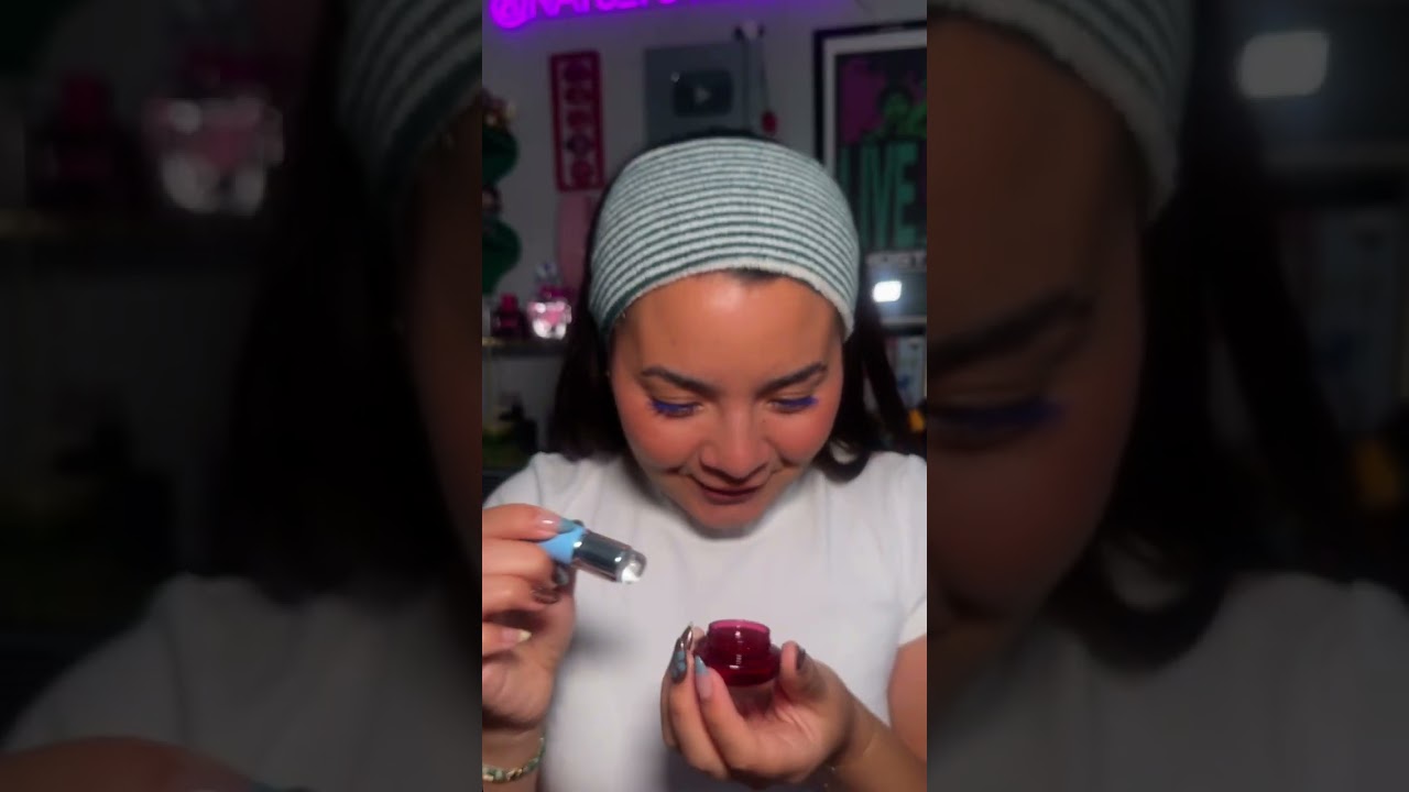 Testing a Weird Lipstick Applicator!