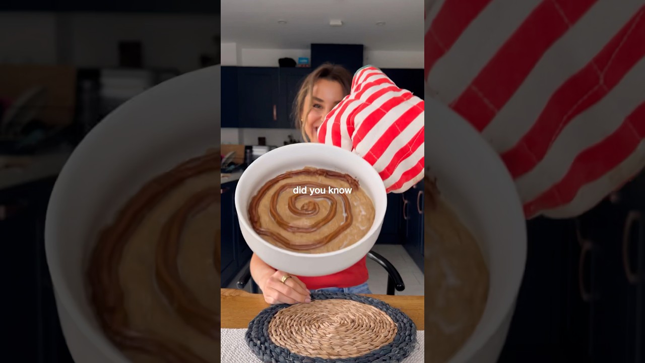 САМАЯ ПРОСТАЯ овсянка с коричной булочкой 😍👏🏼 с высоким содержанием белка, без банана! #диетолог ...
