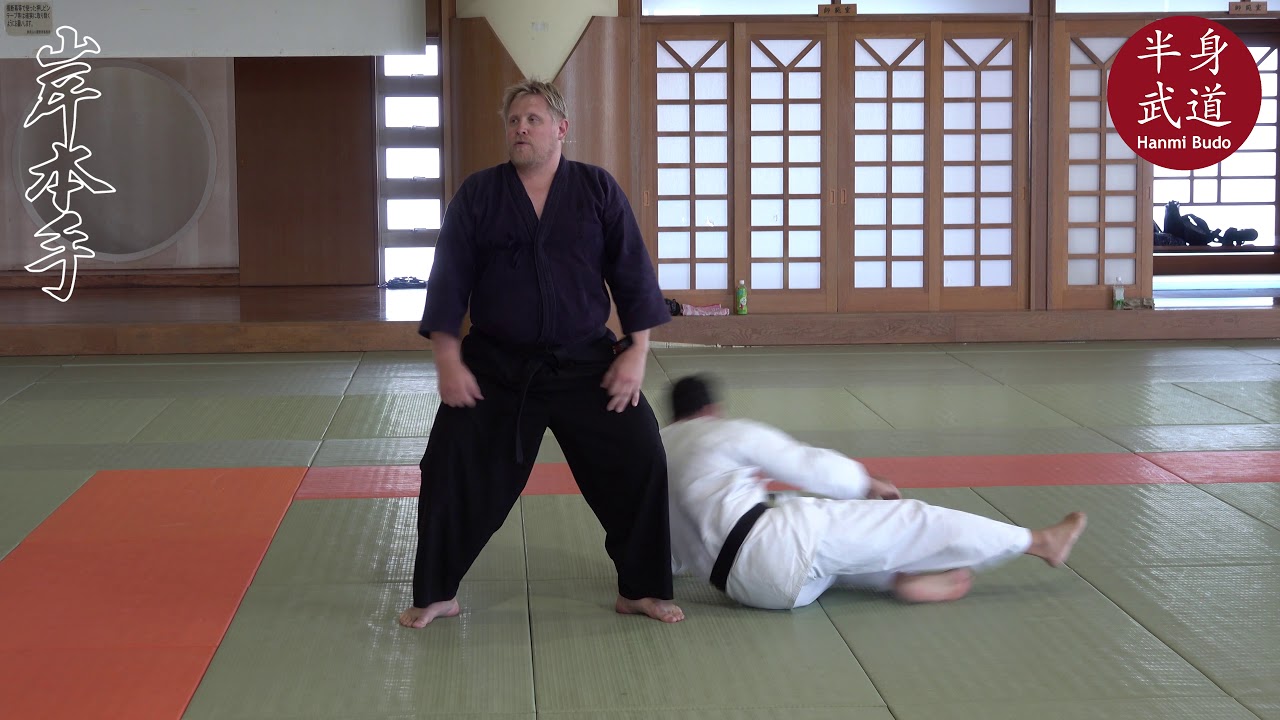 Part 04: Naihanchi kata - Part 01 Application 1
