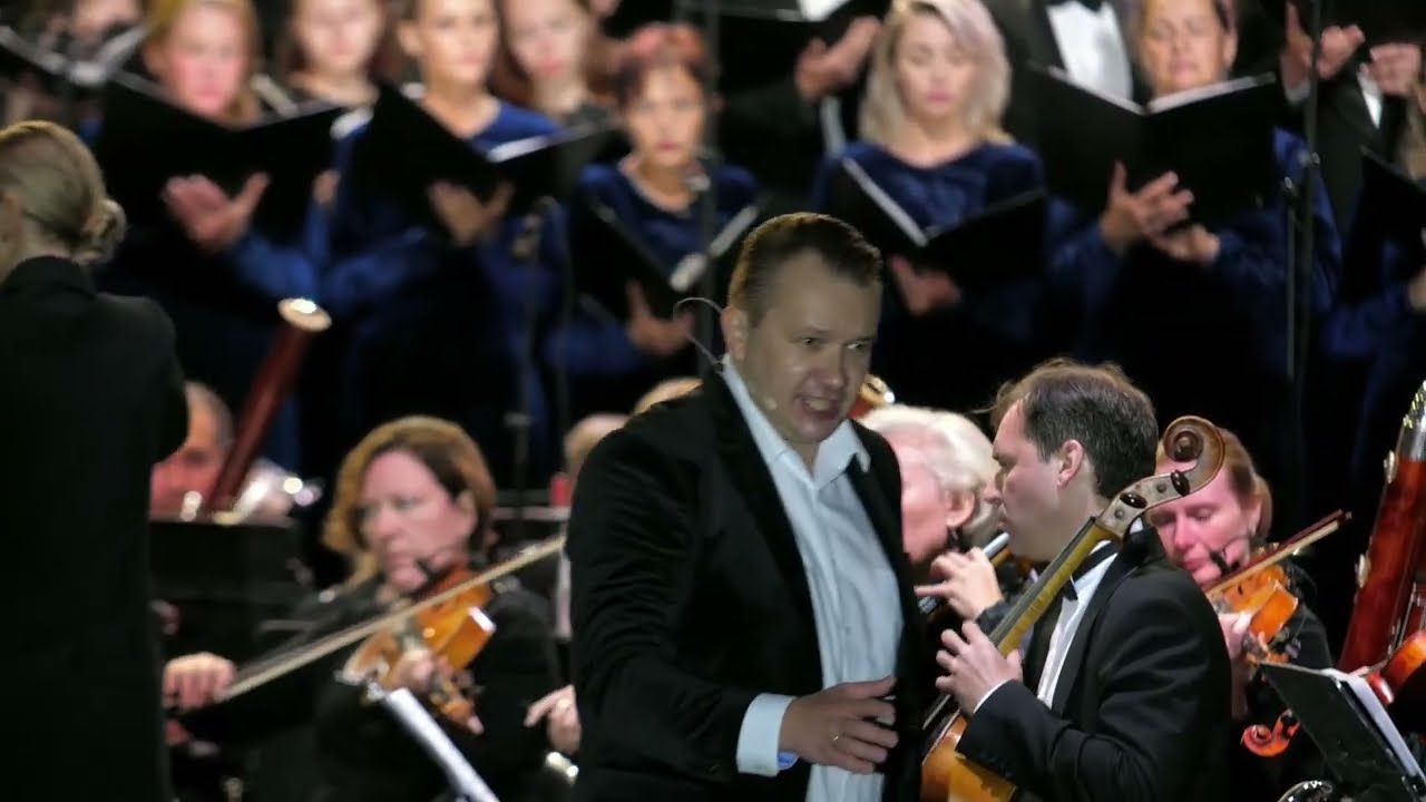 Vasily Khoroshev sings Vanya`s aria from 