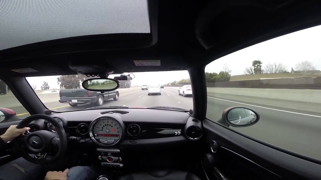 Mini JCW R56 exhaust sounds GoPro external mic