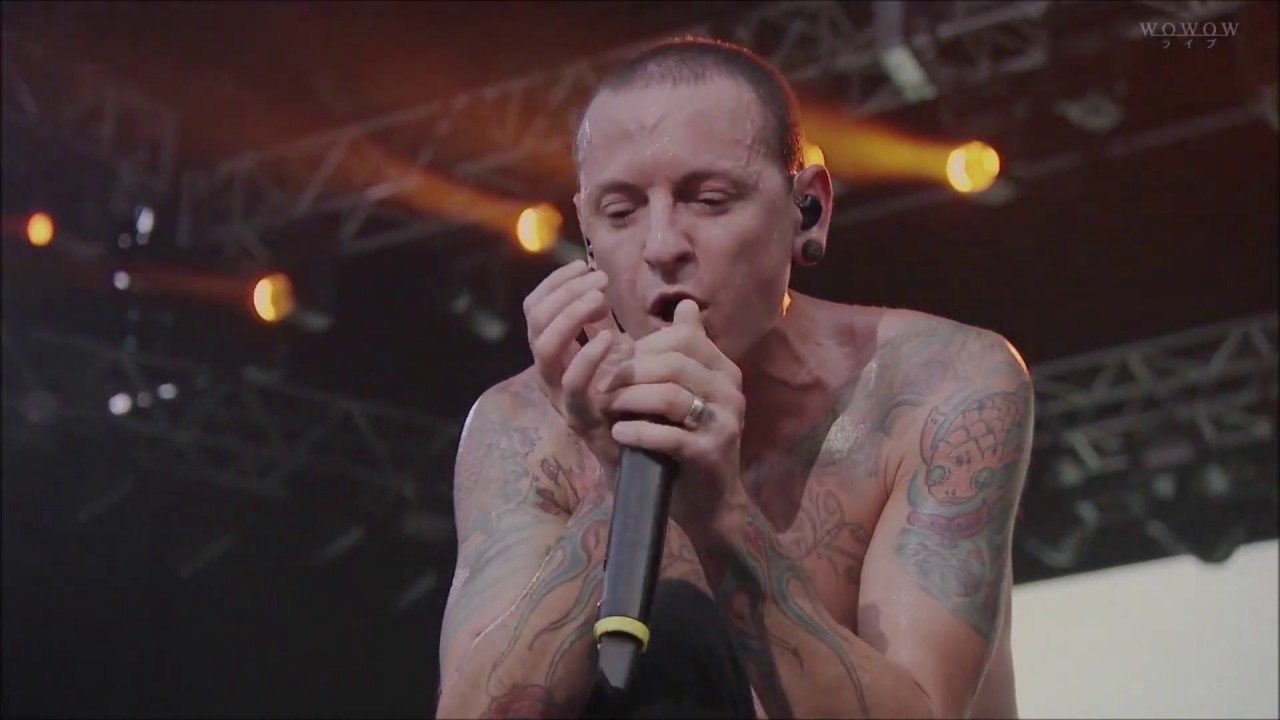 8 Epic minutes of Chester Bennington screaming!