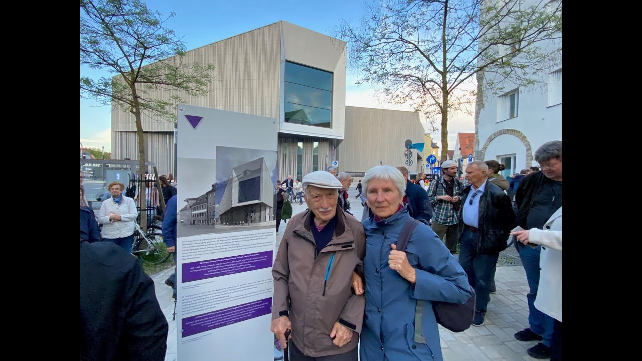 Enthüllung der Gedenkstele in Regensburg zur Würdigung des Widerstandes der Zeugen Jehovas im NS
