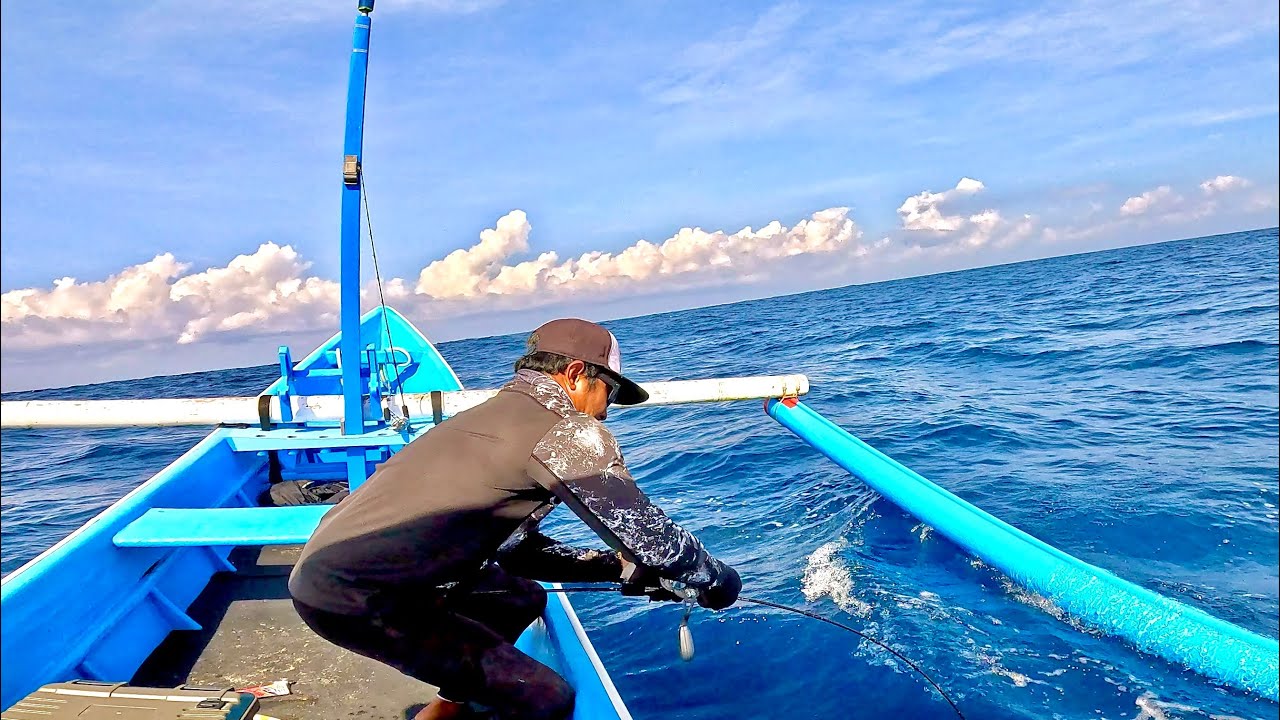JIGGING DI AIR DALAM 250 METERS LANGSUNG PANIK DIHAJAR BABON.!!!