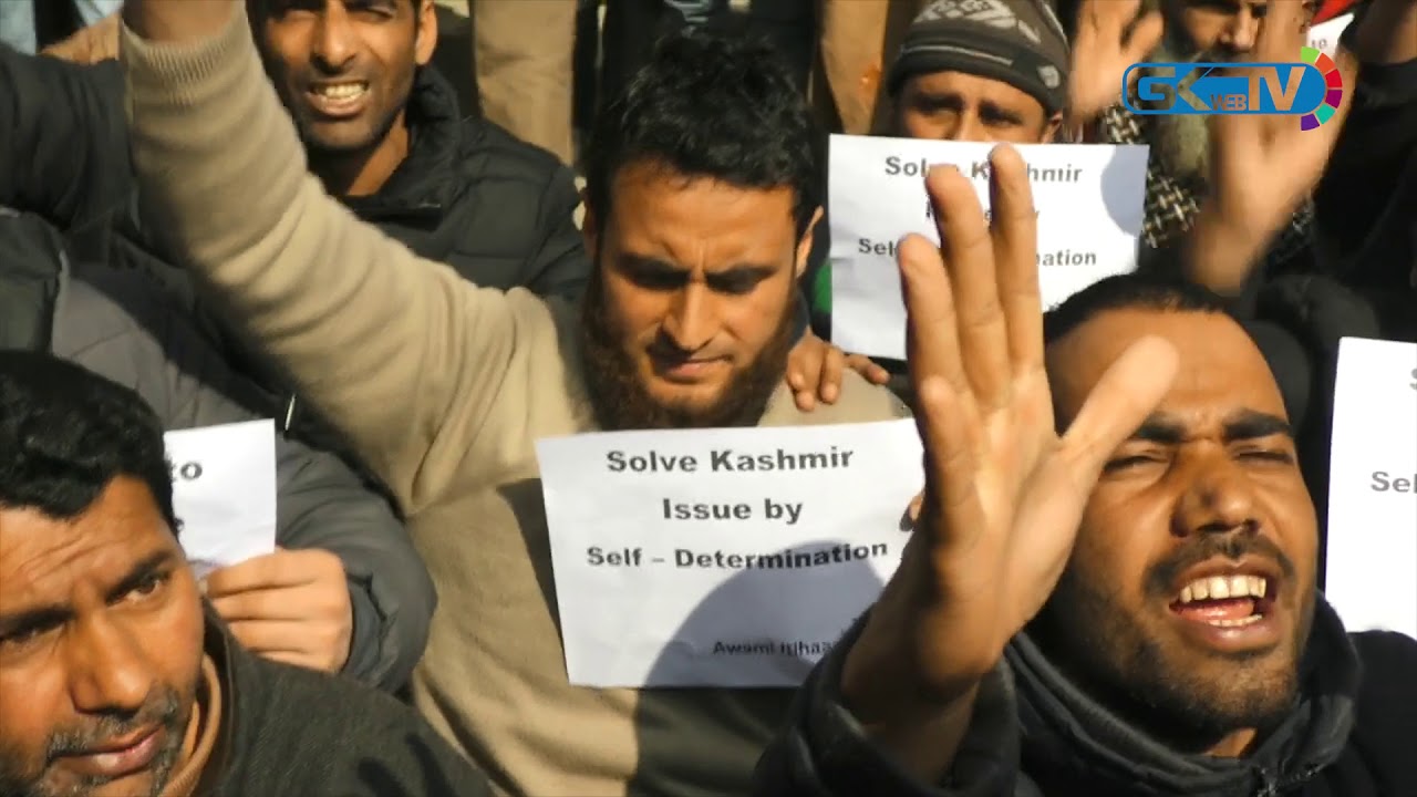 Ex-legislator leads sit-in protest against attacks on Kashmiris in Jammu, Dehradun