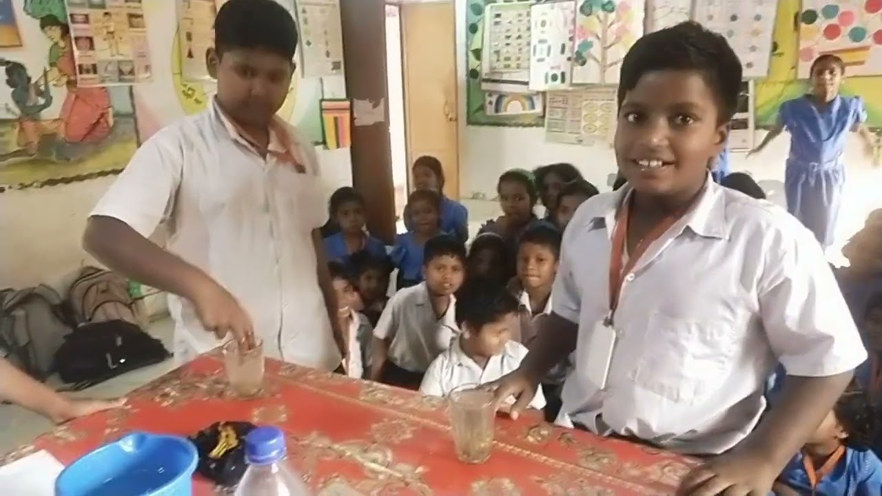 ପାଣି ଭିତରୁ ଆଳୁ କୁ କାଢ଼। 