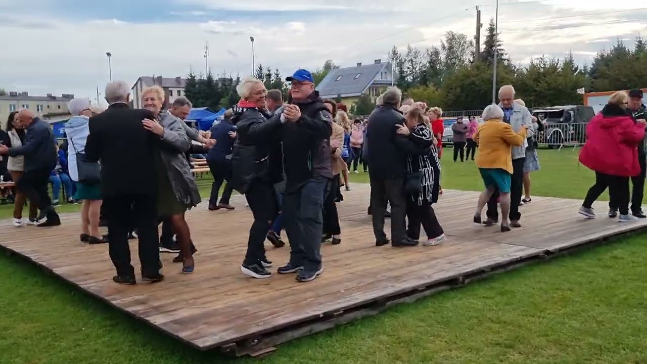 Jo sie bede opierała wy mnie chłopy ciungta,Zdzicho Kwapiński na wesoło w Rzeczniowie.