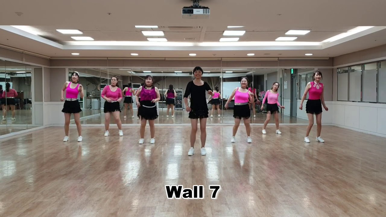 Hips Don't Lie EZ Line Dance (Beginner Level)