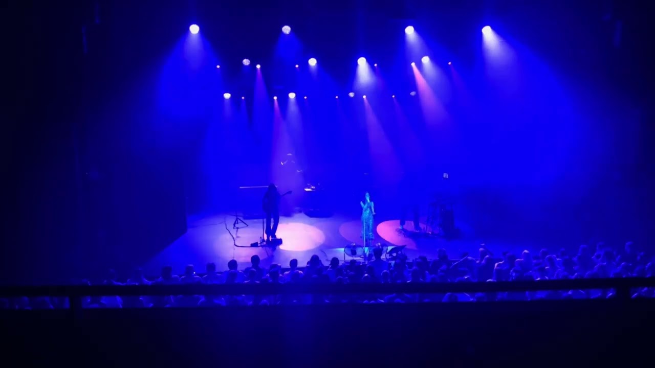 “80s Mercedes” by Maren Morris