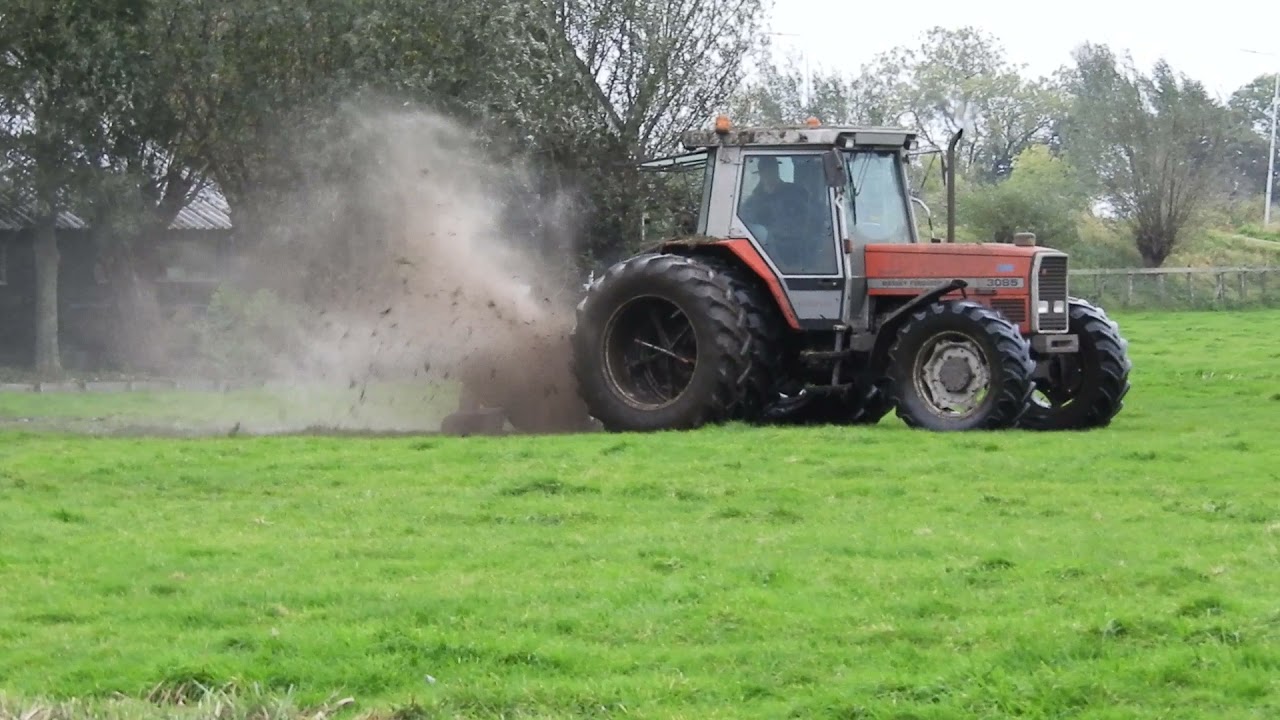 Massey Ferguson 3085 greppel frezen