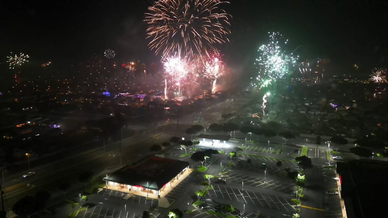 Ewa Beach, Hawaii New Year aerial fireworks 1/1/2025 🌺💯🤙🏾 #asmr #aerial #fireworks #ewabeach