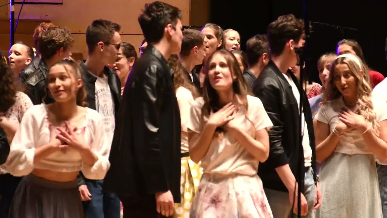 Briljantina / Grease – odlomki iz muzikala – (Z)Mešani zbor ŠKG
