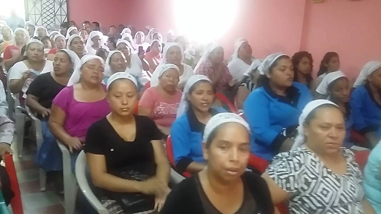 Ahora soy Feliz con El y  Maravillas y milagros.