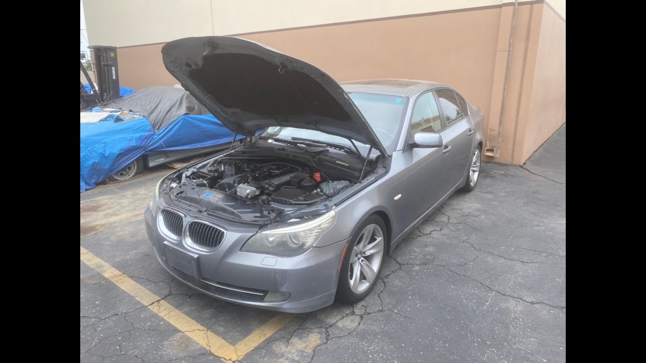 VALVE COVER AND VALVE COVER GASKET REPLACEMENT ON 2008 BMW 528I N52 3.0