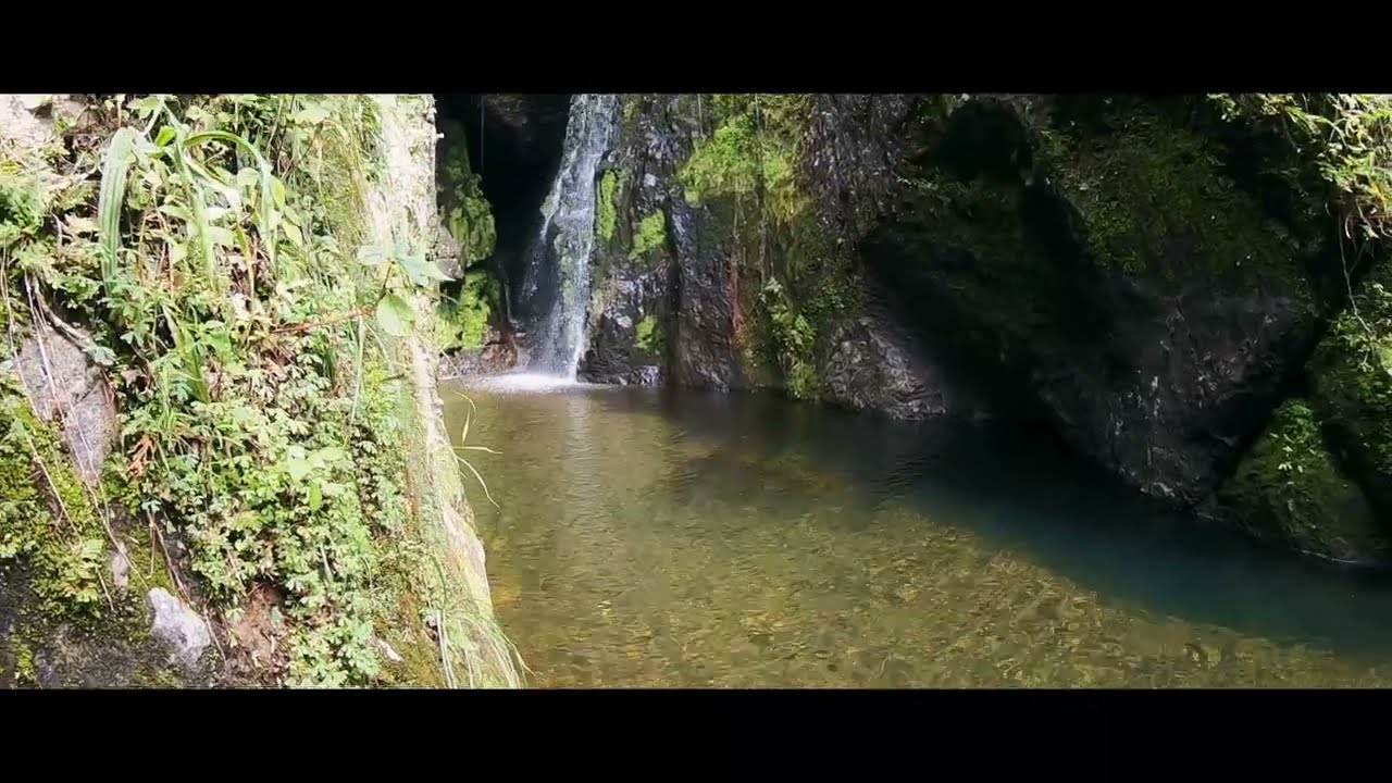 📍Cascada en Tepoztlán. Hermoso recorrido con Jorge Drexler de fondo.