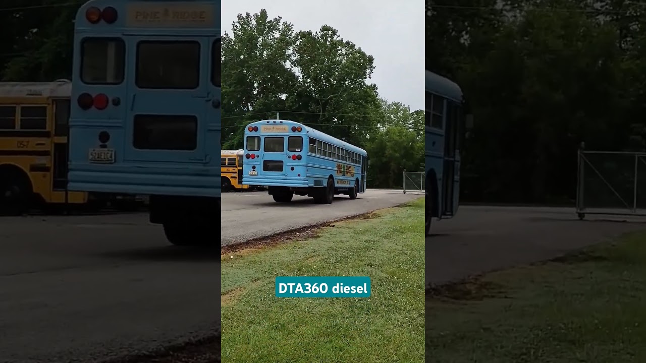 Amtran Genesis school bus - Departing from lot | #international #diesel #schoolbus #bus #vintage