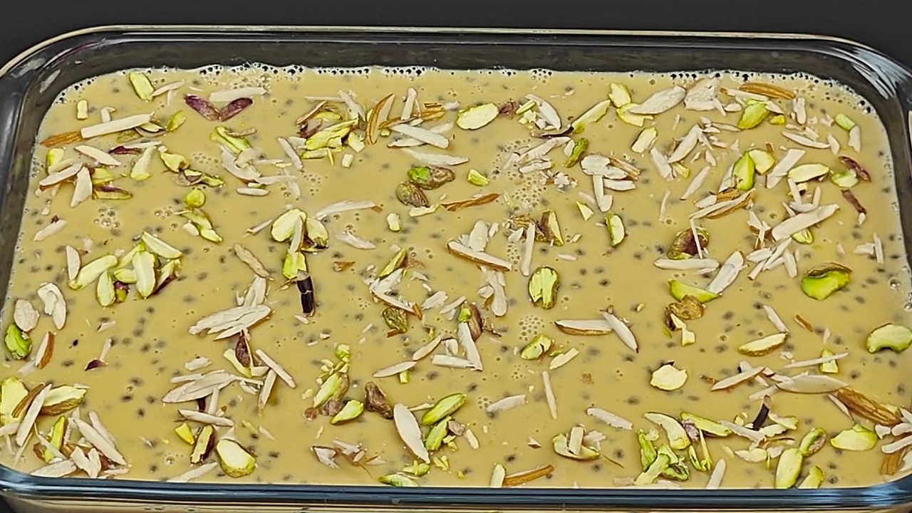 China Grass Halwa | Caramel Malai China Grass Dessert | Quick China Graas Recipe