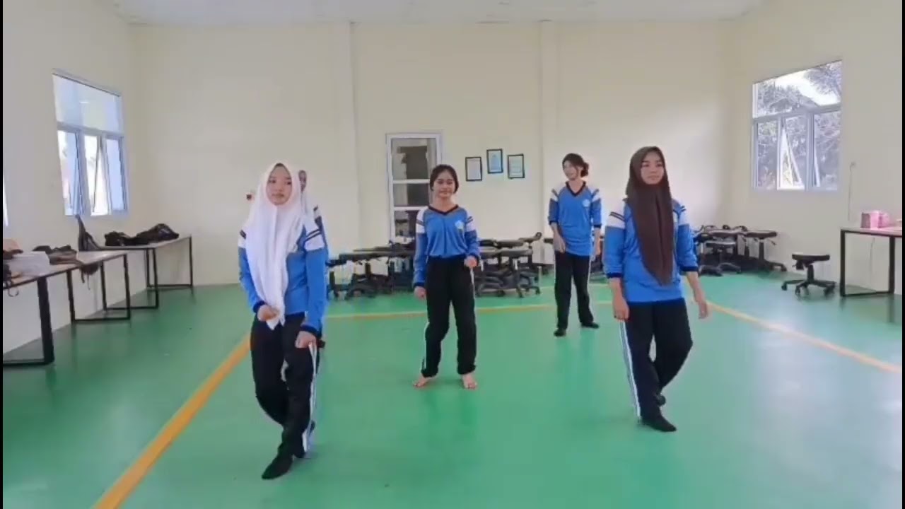 video praktek pembelajaran pjok materi ( senam ritmik ) kelas X ATP SMKN 2 TAPUNG HULU 