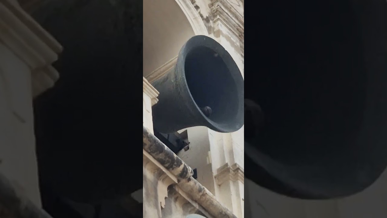 Prosecion de subida del Santísimo cristo, volteo general en la Real parroquia de san carlos Ontiyent