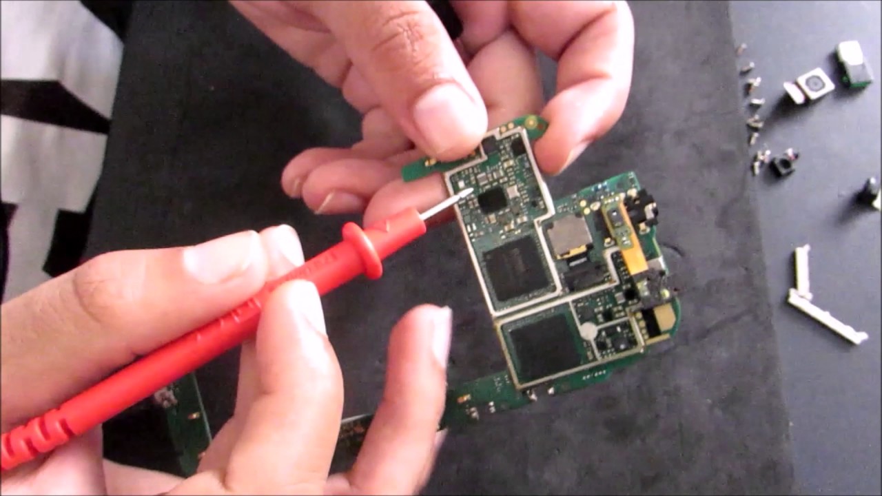 testar conector da bateria e sistema de carregamento da placa