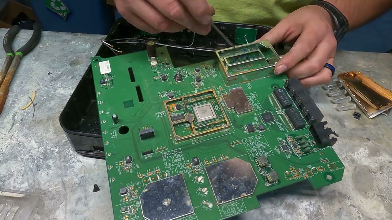 How to Scrapping out a Router. #howto #router #scrap