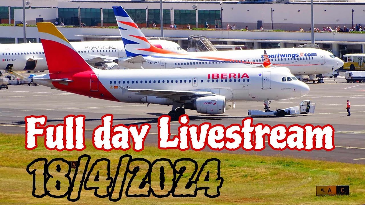 Live in Madeira Airport