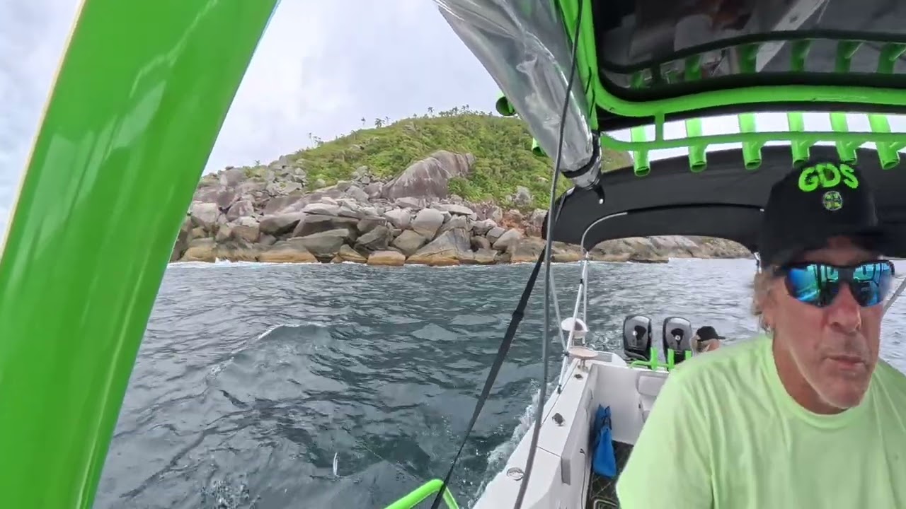 PESCARIA COM MUITA CHUVA E VISIBILIDADE LIMITADA
