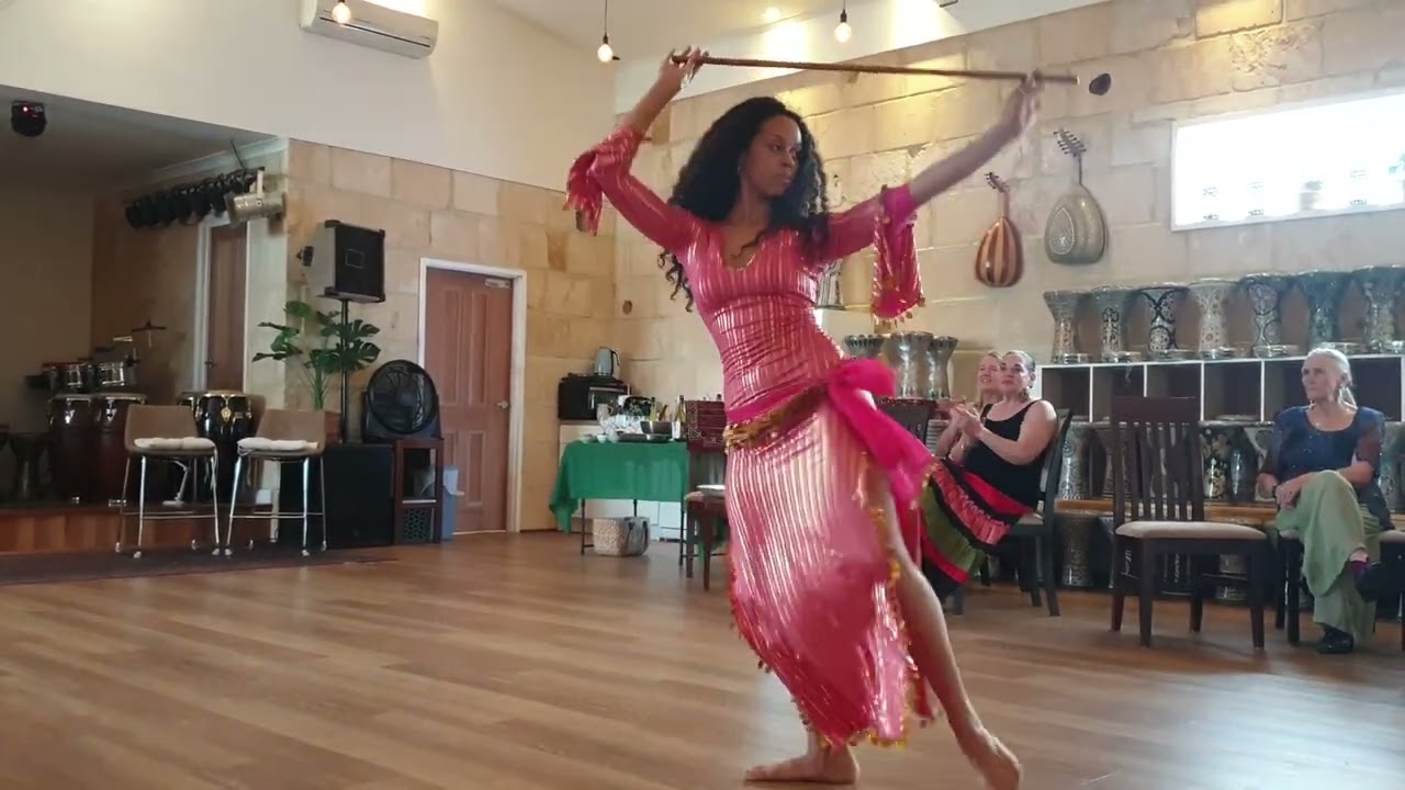 Khissa Saidi - Monier orchestra cairo, solo performed by Ruby lee (The Zarina sisters)