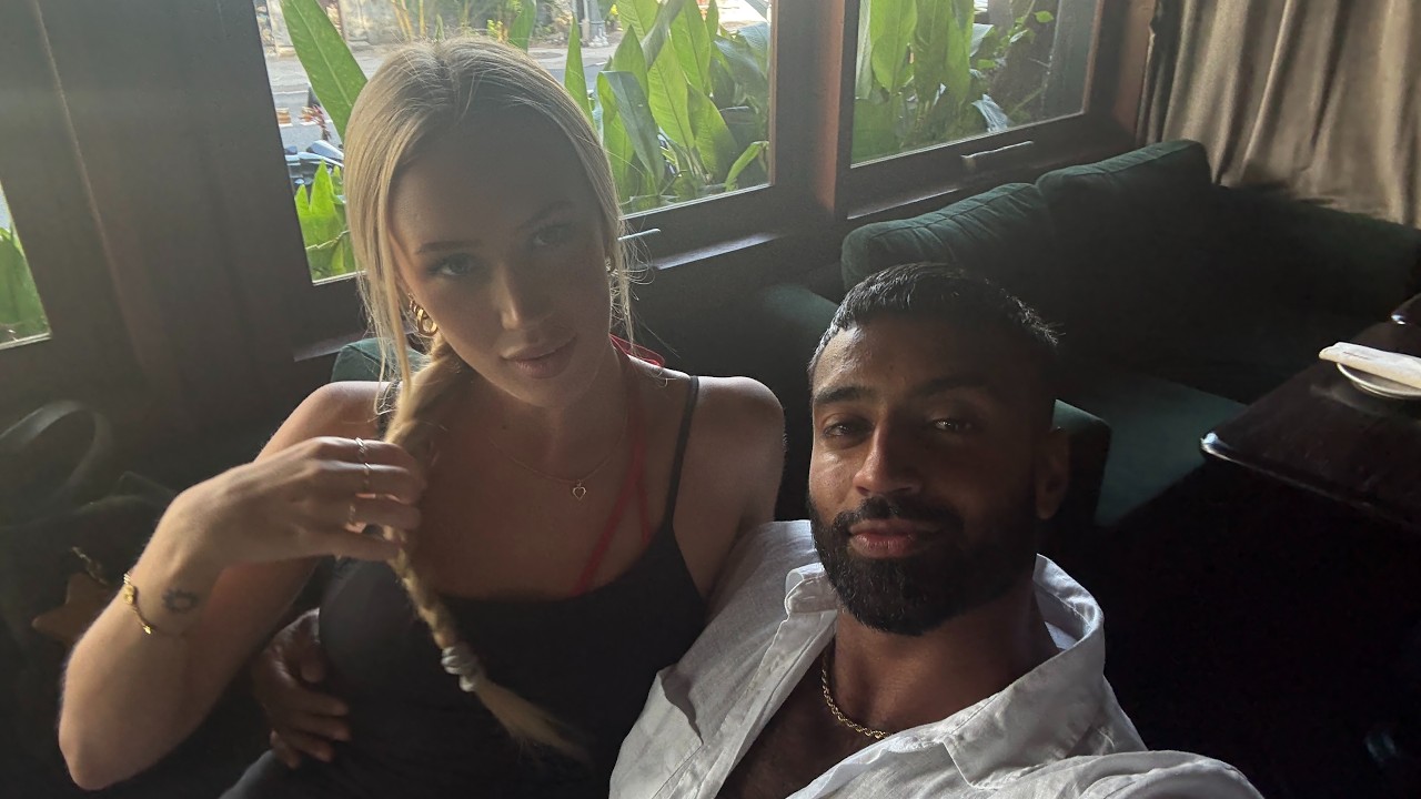 8 Ways To Love A Woman PROPERLY (Full Guide To Loving A Woman)