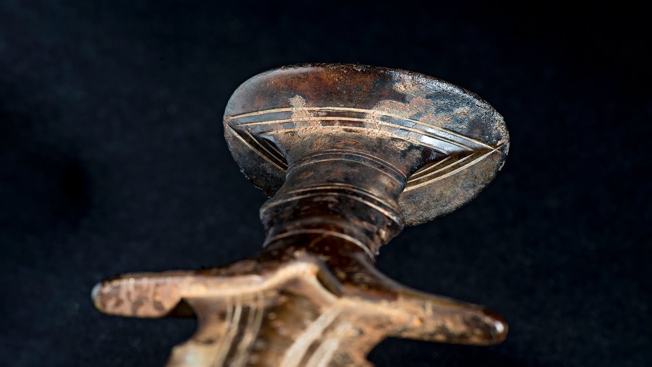 Vechtzwaard uit de Bronstijd; aanwinst voor het Rijksmuseum van Oudheden