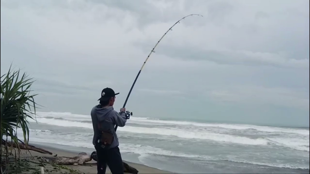 Mancing Di Saat Air Keruh||Streak GT Di Pantai Bengkulu|| MANTAP BOSSKU