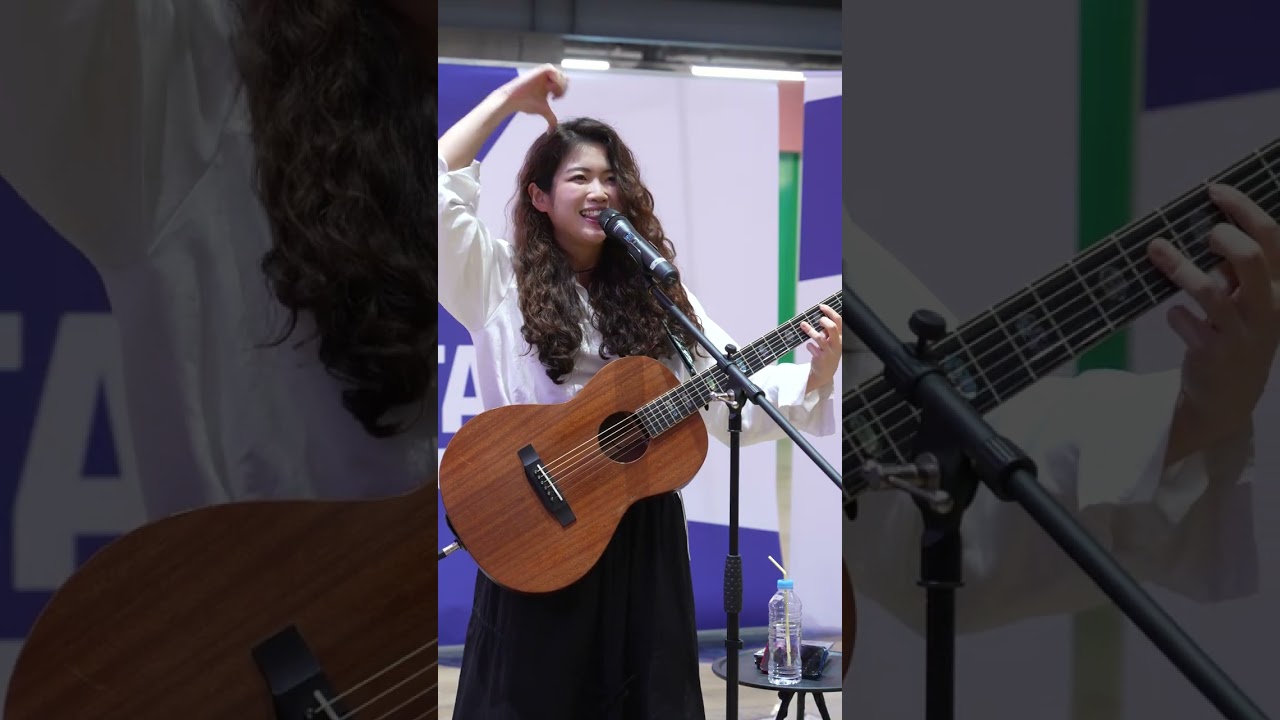 겅예영 'Dynamite' 싱어송라이터 메가박스 코엑스 스퀘어 광장 버스킹 #모델가수 #예쁜가수 #재즈발라드 /2026.1.18