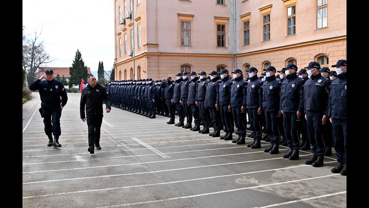 Ministar Vulin obišao polaznike 30,31. i 32. klase COPO