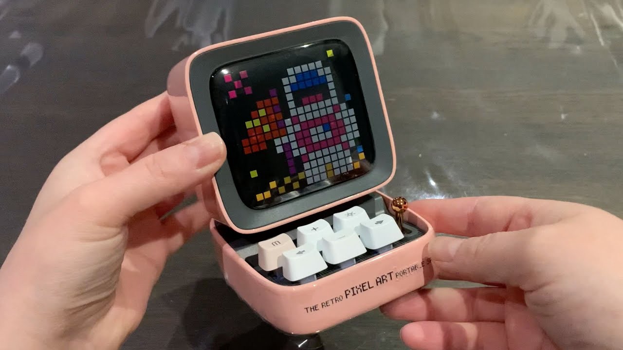 Unboxing the Divoom Ditoo Plus Retro Pixel Art Speaker
