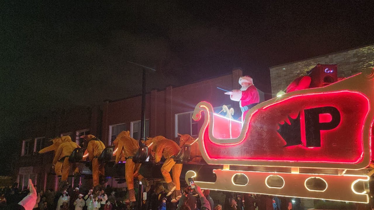 Fort Erie Santa Claus Parade 2024