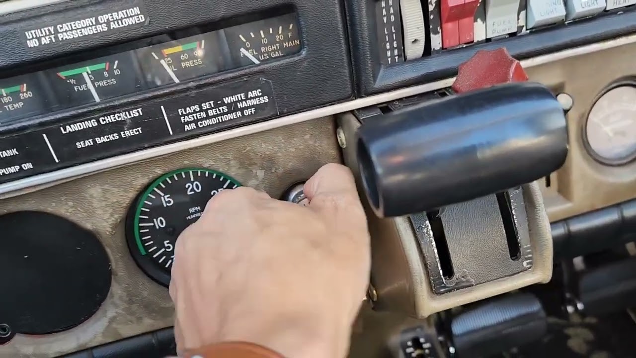 fun day ☀️  flying Piper Archer 2 pa28 cockpit checklist