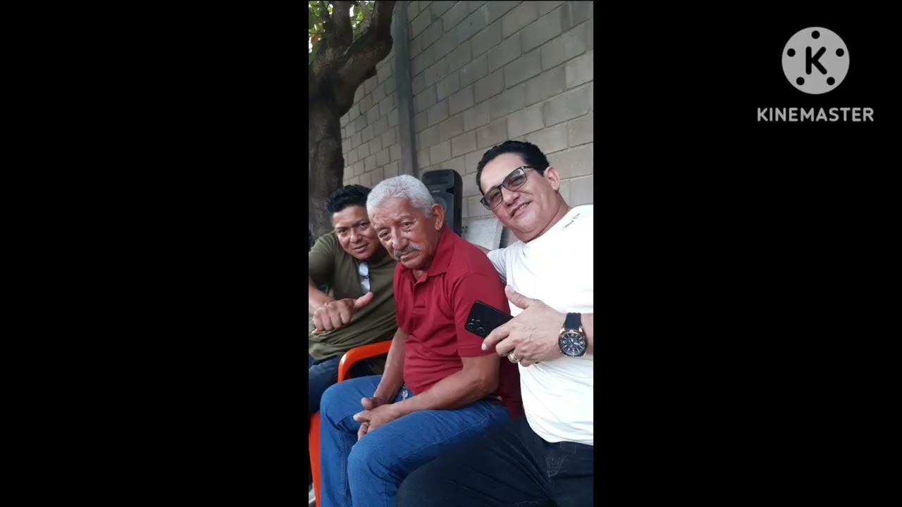 FELIZ Y CONTENTO/   jhon charly ruiz urueta CANCION INEDITA  RANCHERA 