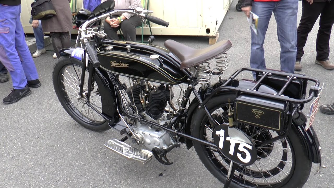 ADAC Classic am Sachsenring 2014 Motor&auml;der Fahrelager 01