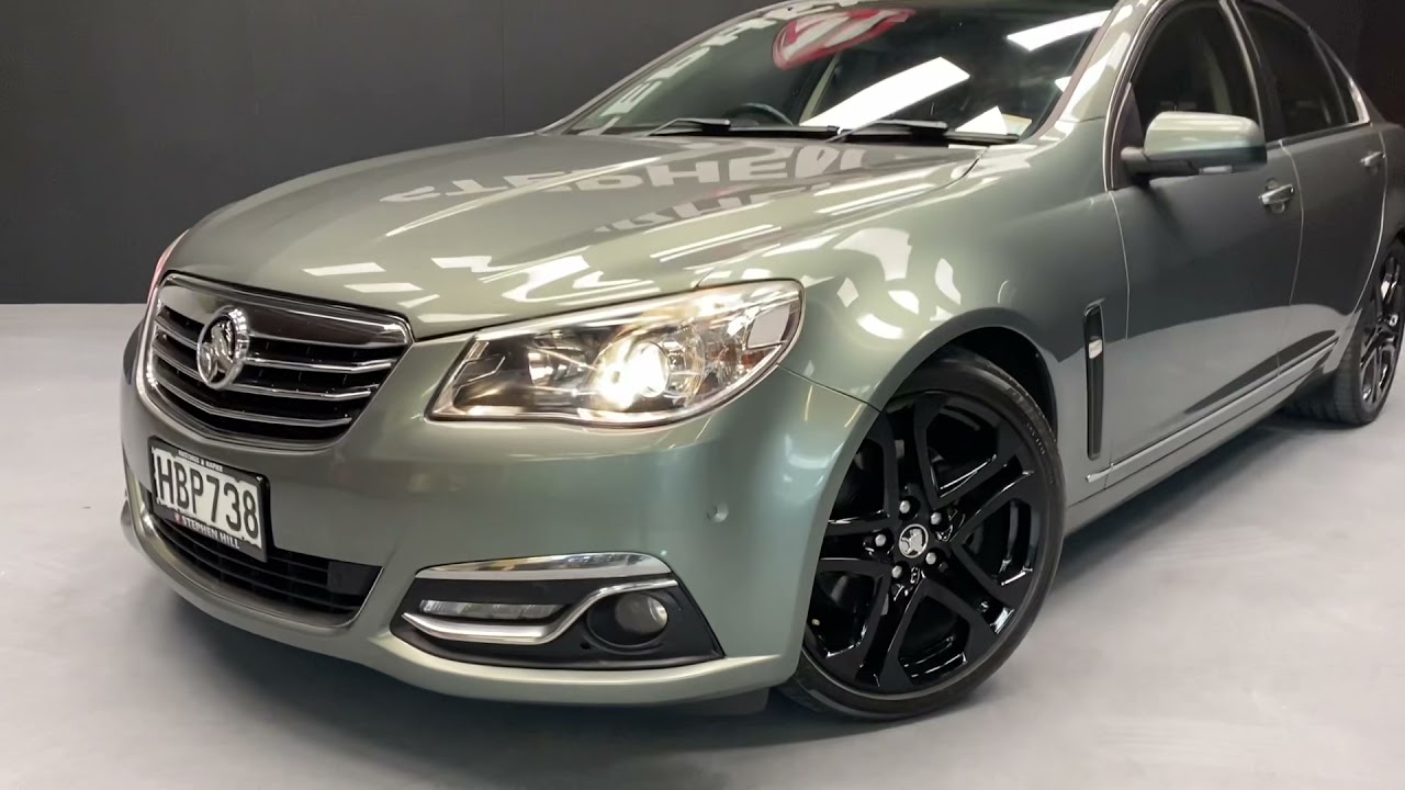 Holden Commodore Calais-V V8