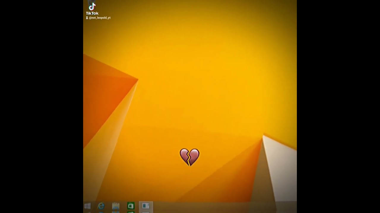 Vanilla Windows 8.1 vs Windows 8.1 w/ Windows 7 UI