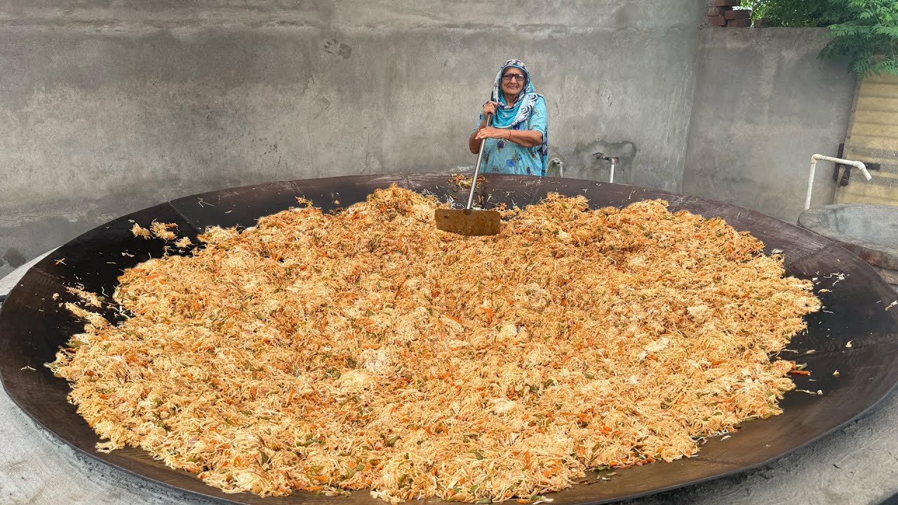 “Street Style Noodles in a GIANT Kadai – Ultimate Satisfaction!”